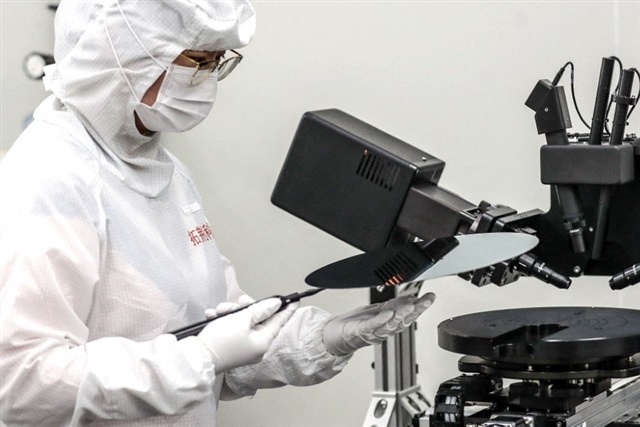 China's Chip-Tool Localization Squeezes Japan's Equipment Lead