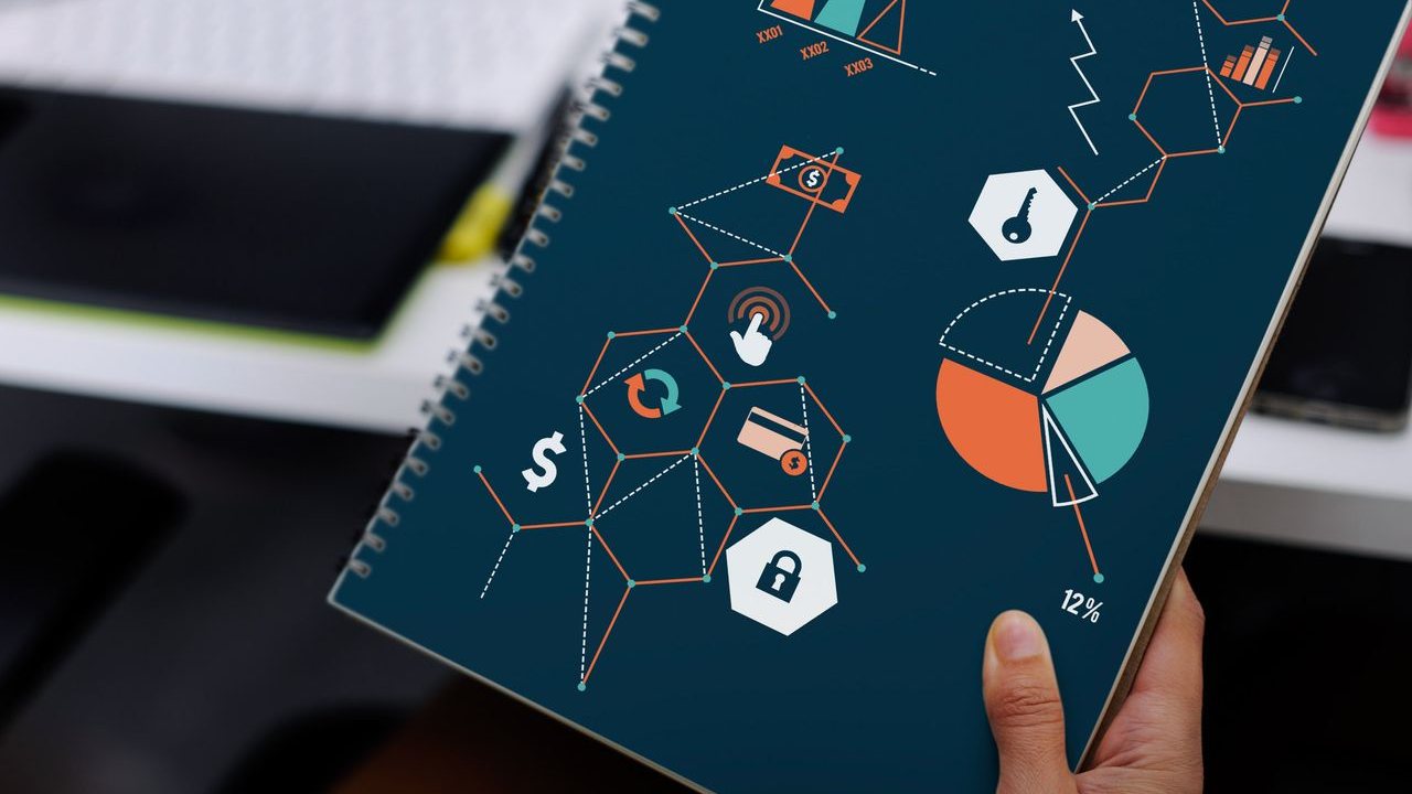 AdobeのDocument AIが企業のドキュメントレイヤーを狙う