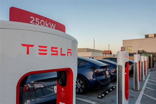 Teslaの300億ドル債務調達がAI設備投資競争の構図を塗り替える