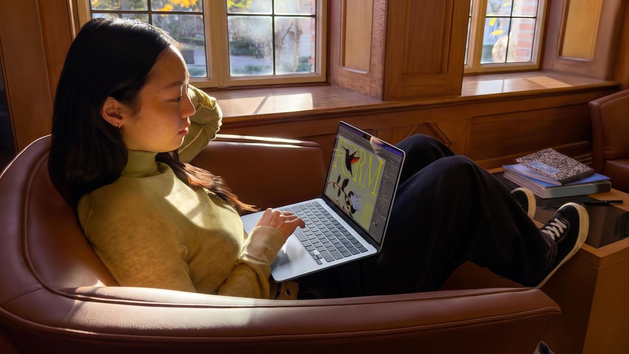 DRAMの逼迫がMacBookに到達:値引きが示す価格下限の上昇