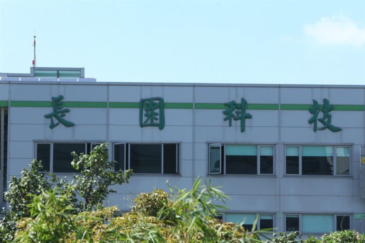 ファブ建設ブームがインフラサプライヤーを押し上げ、日本への示唆