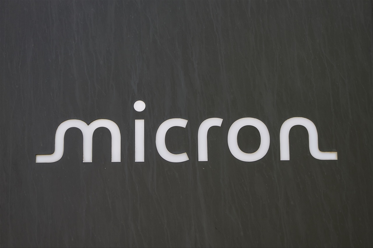 Micronが米国内鉱物処理に出資、チップ材料のリスク低減へ