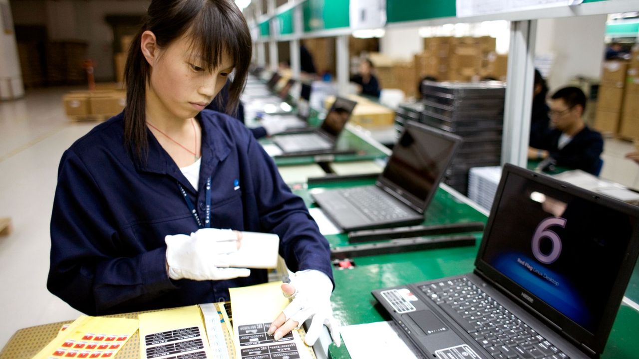 AIメモリコストの高騰でPC各社が中国回帰、米国は中国製ハードウェアを排除へ